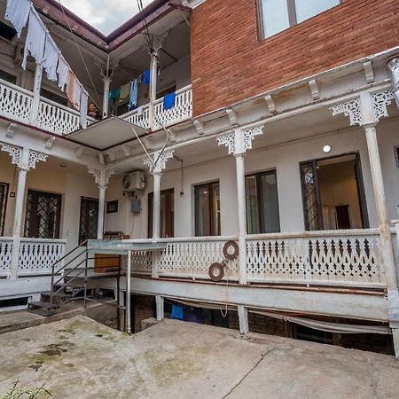 Apartments Near Metekhi Cathedral Tbilisi Ngoại thất bức ảnh