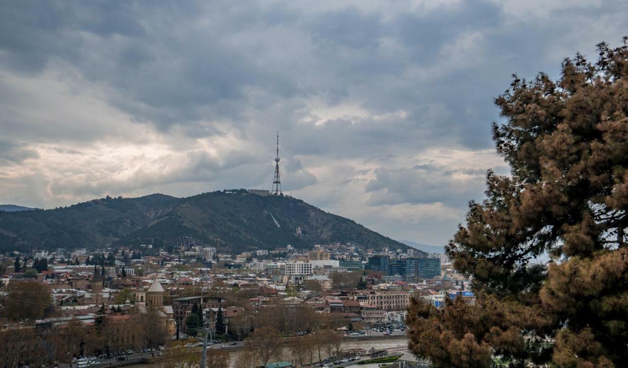 Apartments Near Metekhi Cathedral Tbilisi Ngoại thất bức ảnh