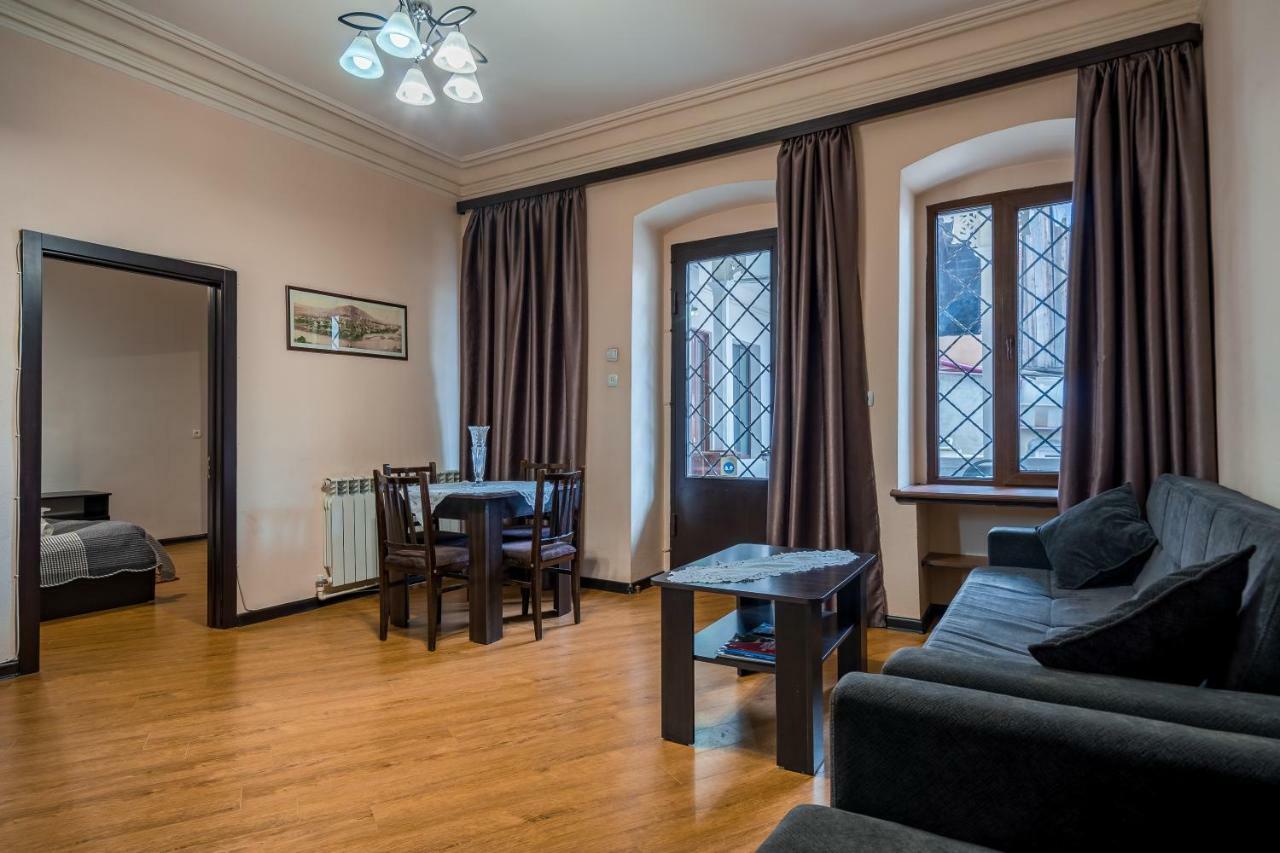 Apartments Near Metekhi Cathedral Tbilisi Ngoại thất bức ảnh